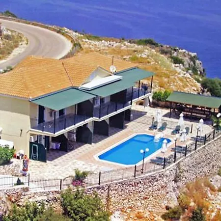 Agnantio Apartment *